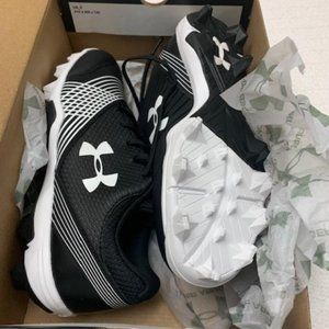 Under Armour W Glyde RM  Softball Cleats